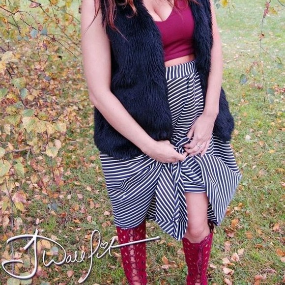 JUST FAB Saucy Burgandy Saucy Boot Heel👠 - Picture 2 of 8